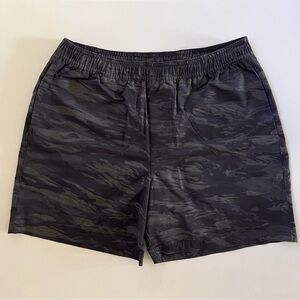 Chubbies Men's Medium Athlounger Lined Shorts Gray Camo Drawstring 5.5" Inseam